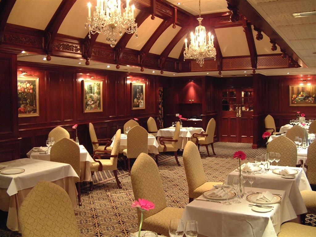 Barn Hotel London Райслип Ресторан фото